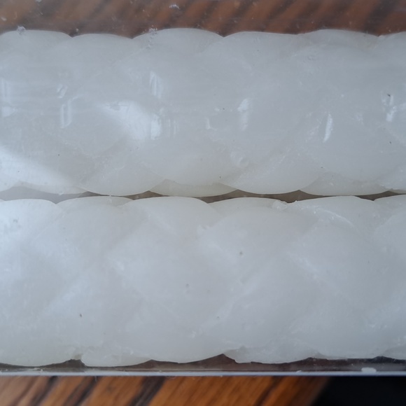 NWT Accents de Ville White Woven Taper Candles (set of 4) - Picture 3 of 3